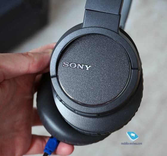 Sony mdr-zx770bn vs sony wh-ch700n