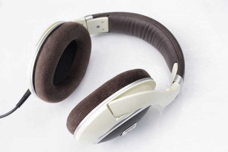Sennheiser hd 599 
 headphones review