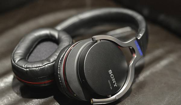 Sony mdr-1rbt bluetooth: убийцы кабельных наушников | headphone-review.ru все о наушниках: обзоры, тестирование и отзывы