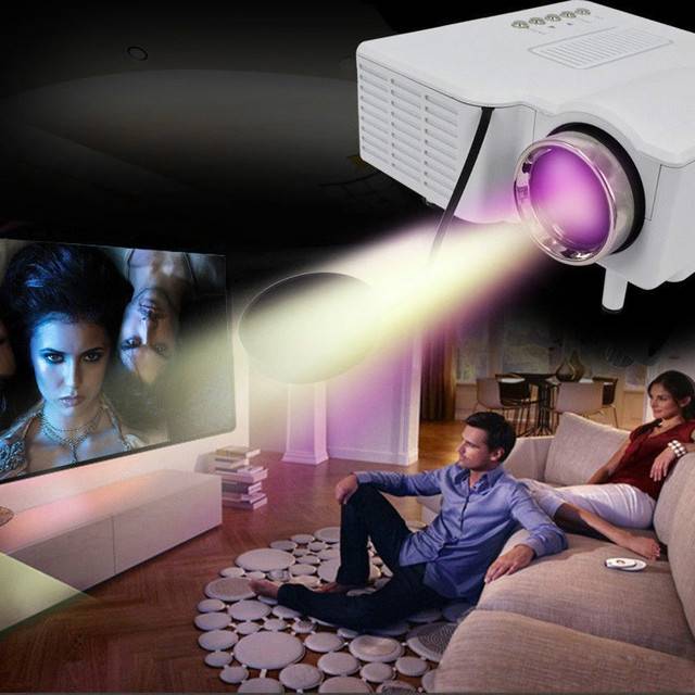 Что лучше для дома: проектор или телевизор
