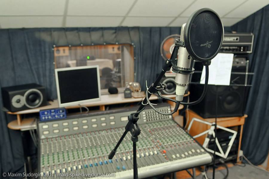 Кто такой звукорежиссер и чем он отличается от звукооператора – описание профессии и где учиться