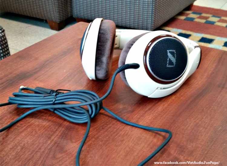 Обзор наушников sennheiser hd 599: тёплый домашний звук | headphone-review.ru все о наушниках: обзоры, тестирование и отзывы