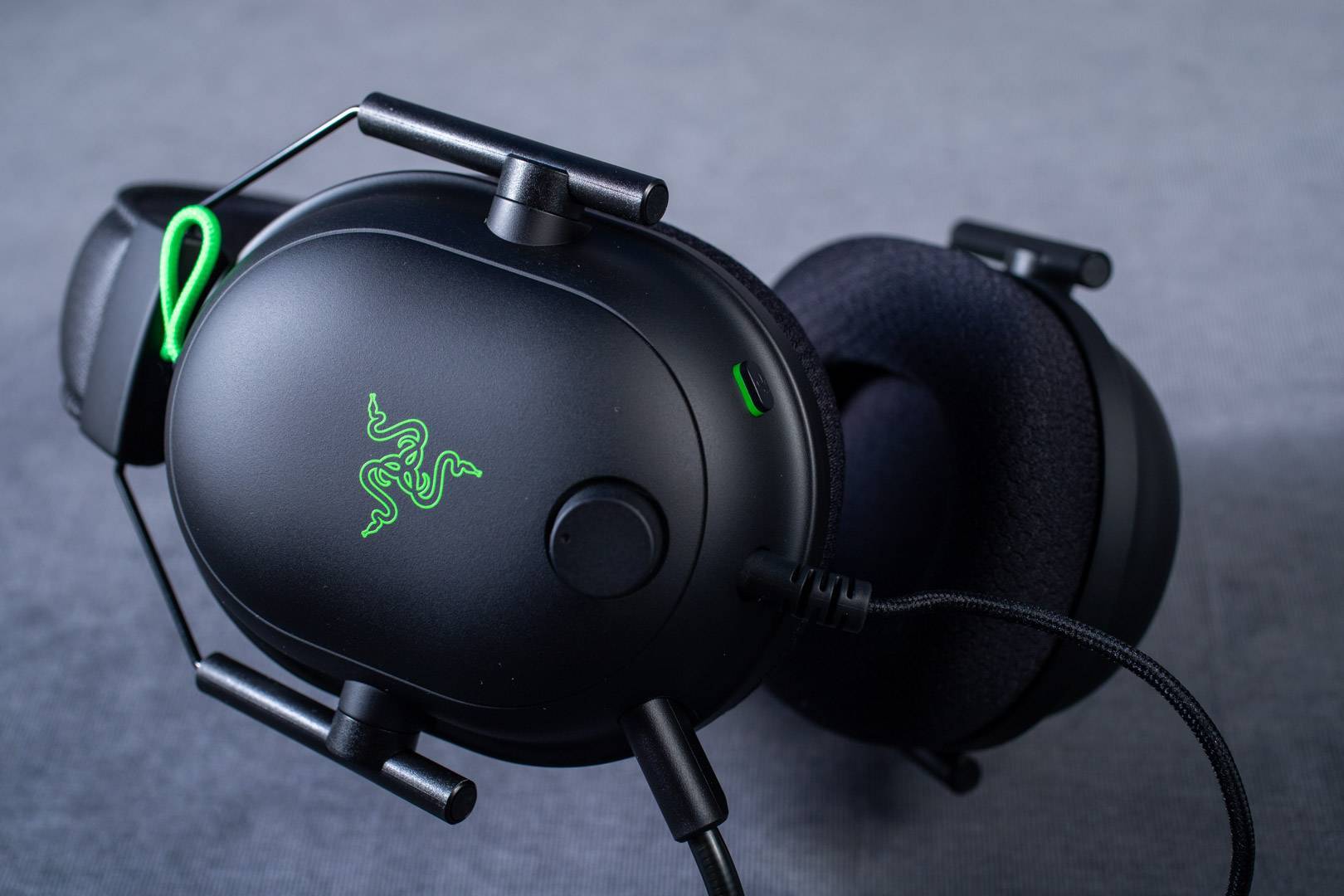 Razer black v2. Razer BLACKSHARK v2 DNS. Razer BLACKSHARK v2 Pro. Razer BLACKSHARK v2 коробка. Razer BLACKSHARK v2 x черный.