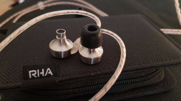 Обзор наушников rha ma750: первый шаг на пути к hi-res музыке | headphone-review.ru все о наушниках: обзоры, тестирование и отзывы