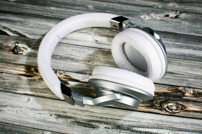 Audio-technica ath-dsr9bt wireless 
 headphones review