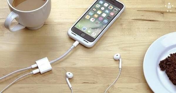 Apple пора убрать проводные наушники из комплекта iphone: но что будет вместо них?