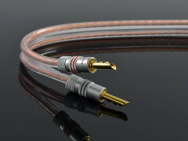 Чем акустический кабель отличается от обычного